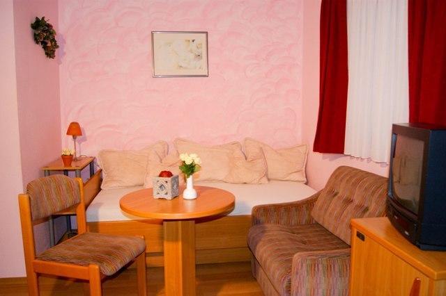 Hotel Schonunger Bucht Waigolshausen Bagian luar foto